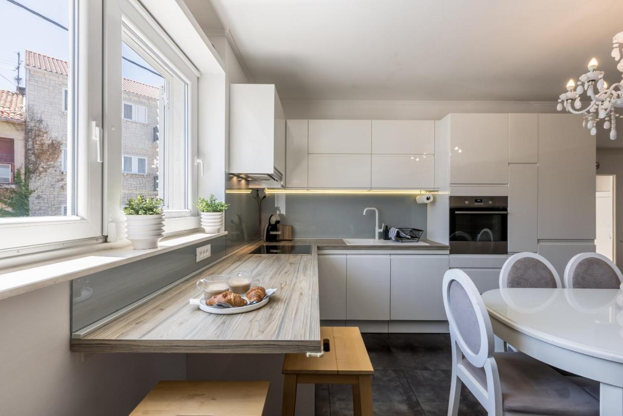 Central Park Apartment With Terrace Split Zewnętrze zdjęcie
